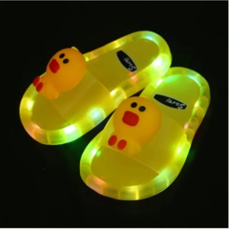 슬리퍼 Kids Shoe Fashion LED Luminescent Children's Slippers Summer New Cartoon Crystal Shoes Girls/boys Sandals Flip Flops