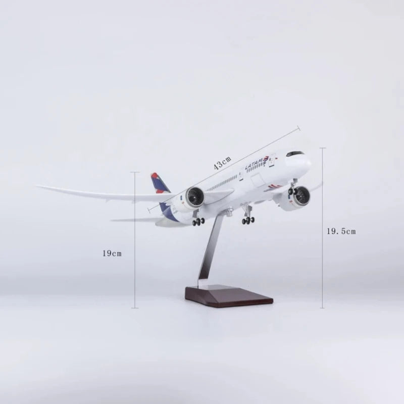 1/130-47CM Chile LATAM Airline Airplane Model Toy 787 B787 Dreamliner Aircraft Plastic Resin Replica Plane Model Toy Collection