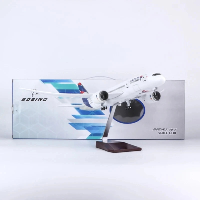 1/130-47CM Chile LATAM Airline Airplane Model Toy 787 B787 Dreamliner Aircraft Plastic Resin Replica Plane Model Toy Collection